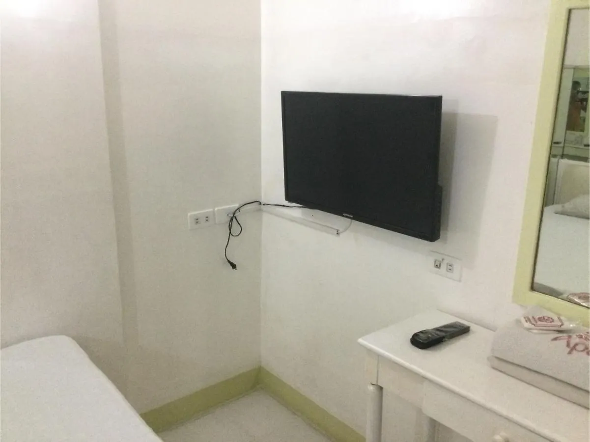 Oyo 817 Vista Apartelle Mandaluyong